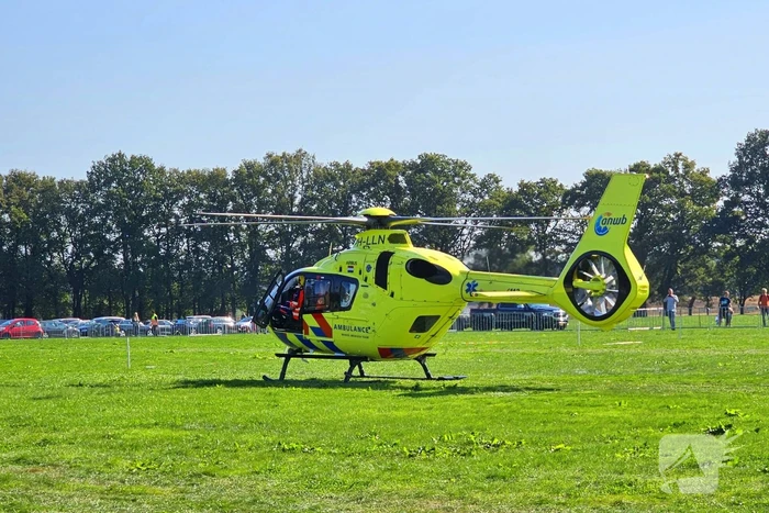 Parachutist zwaargewond bij ongeval op evenemententerrein
