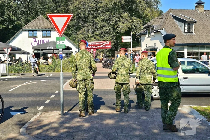 Parachutist zwaargewond bij ongeval op evenemententerrein