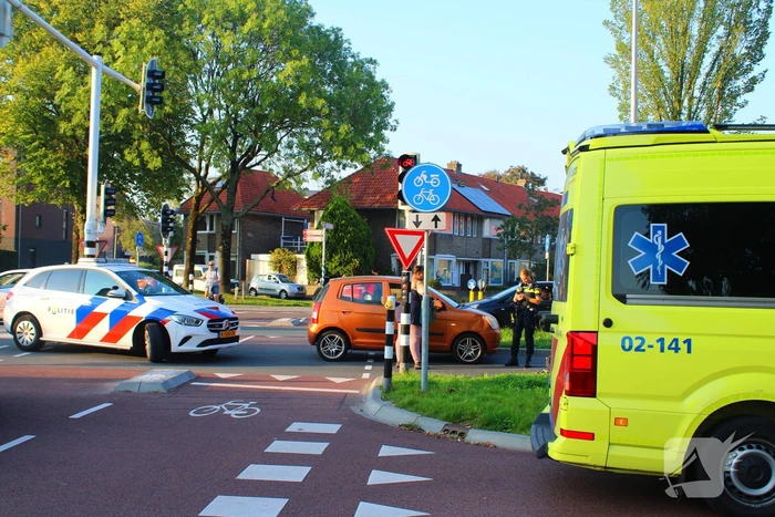 Scooter aangereden door personenauto