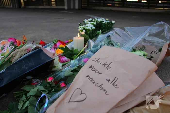 Bloemen bij plek dodelijke steekpartij