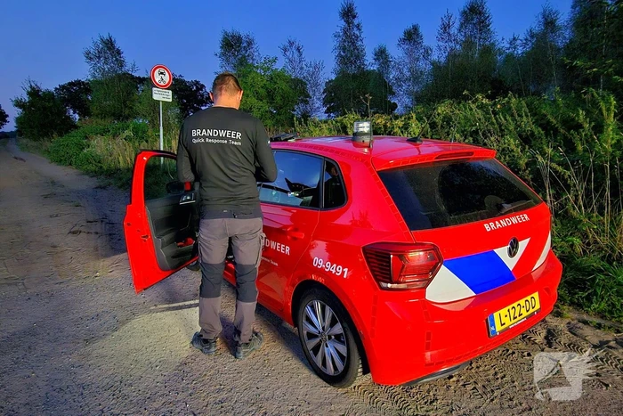 Parachutist belandt in boom, hoogte reddingsteam ingezet