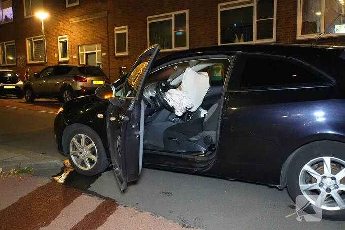 Automobilist rijdt scooterrijder aan