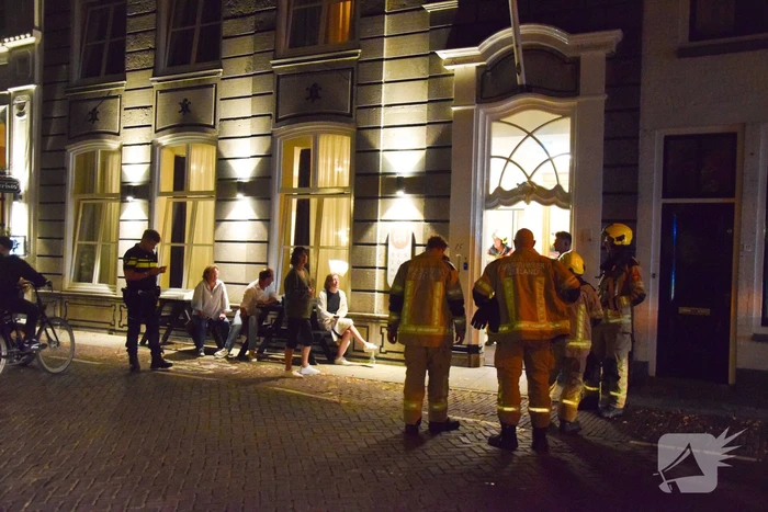 Rookontwikkeling in hotel na mislukte biefstuk