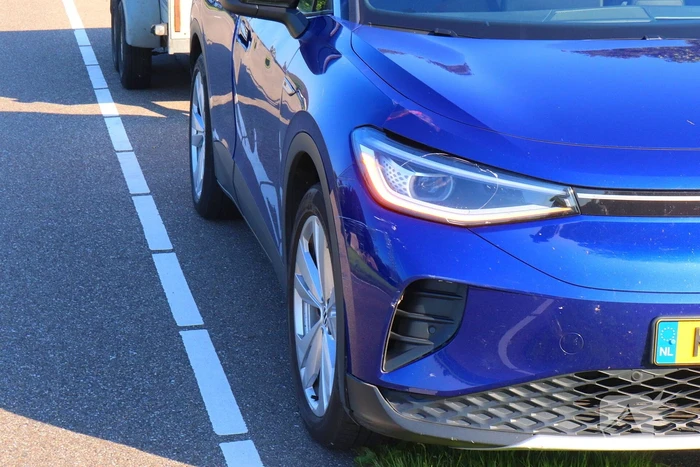 Wielrenner geschept door auto, traumateam ingezet