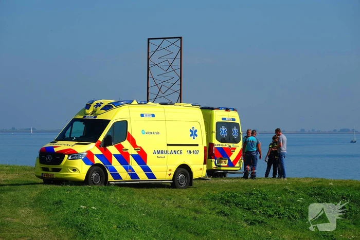 Duikers onwel geworden in water