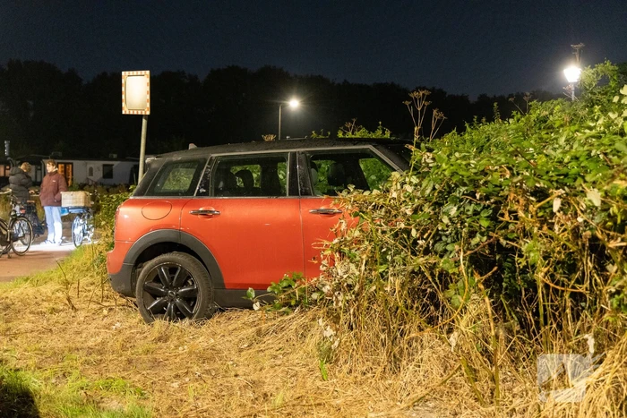 Minderjarige botst met personenauto tijdens joyride