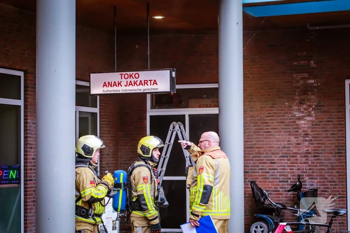 Veel rook bij brand in afhaalrestaurant