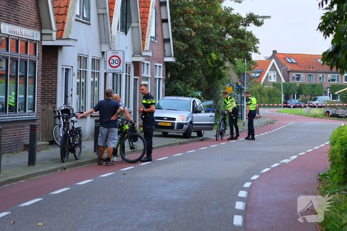 Fietser zwaargewond bij aanrijding met personenauto