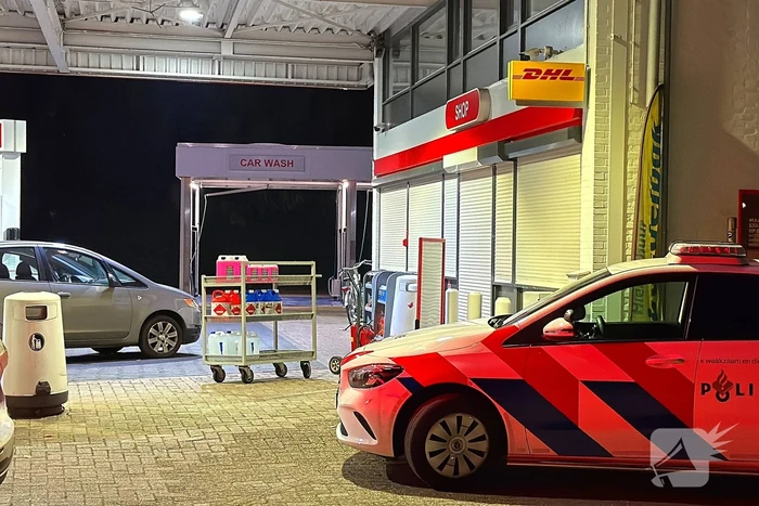 Overval op tankstation, dader vlucht weg