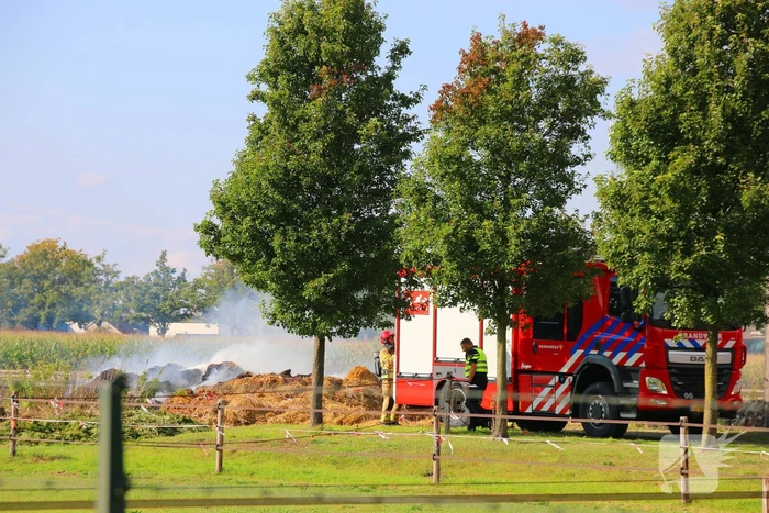 Smeulende mesthoop zorgt voor brandweeractie