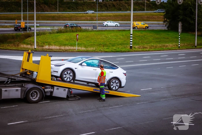 Verkeersdrukte na botsing op kruising