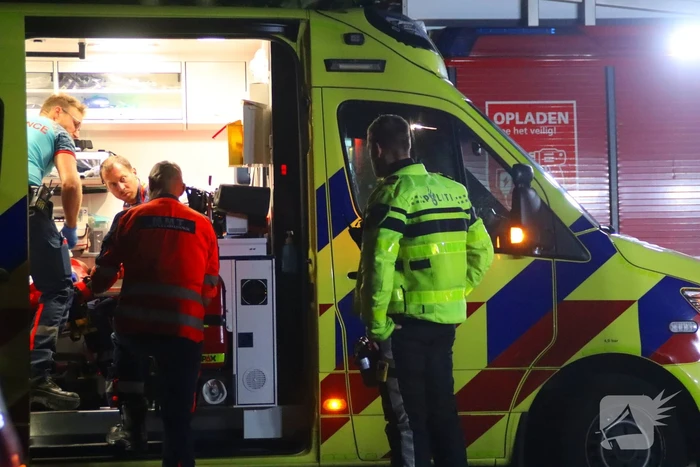 Ernstig gewonde na meterslange val in liftschacht