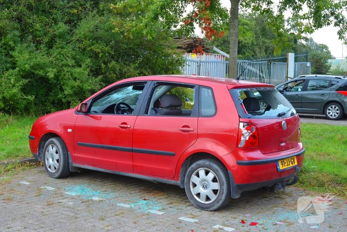 Gesloopte personenwagen aangetroffen