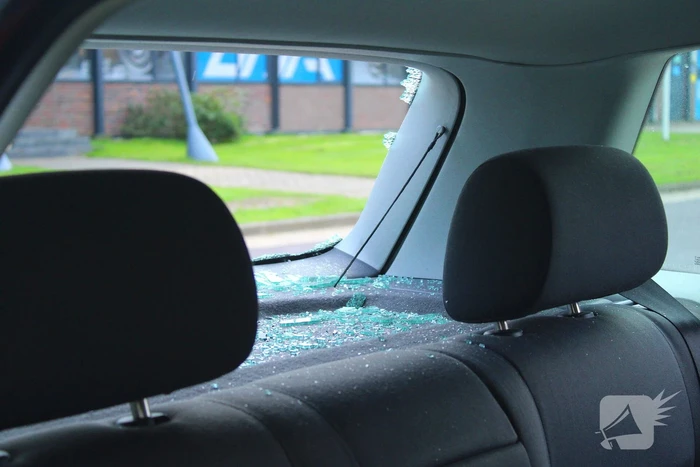 Gesloopte personenwagen aangetroffen