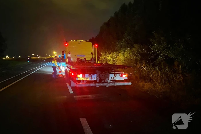 Bestuurder aangehouden na vastgelopen bestelbus