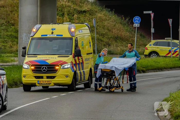 Traumateam ingezet na botsing tussen twee voertuigen