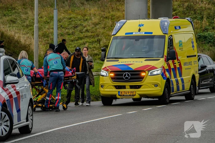 Traumateam ingezet na botsing tussen twee voertuigen