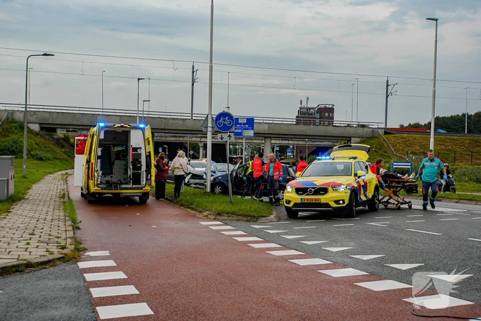 Traumateam ingezet na botsing tussen twee voertuigen