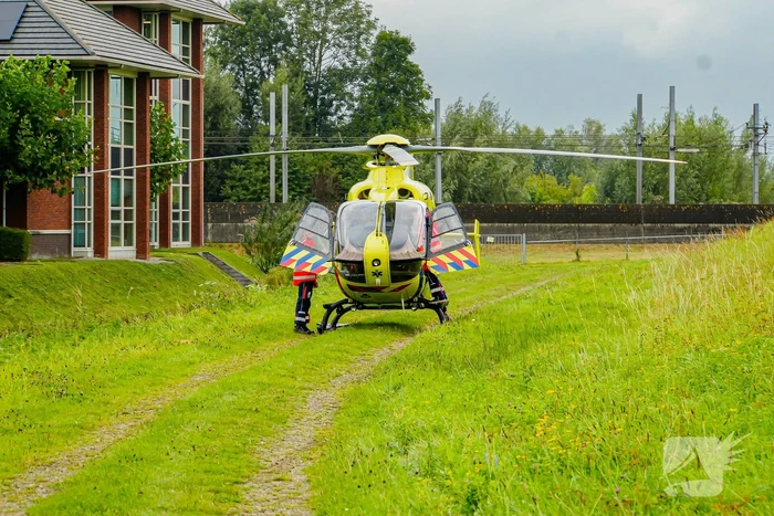 Traumateam ingezet na botsing tussen twee voertuigen