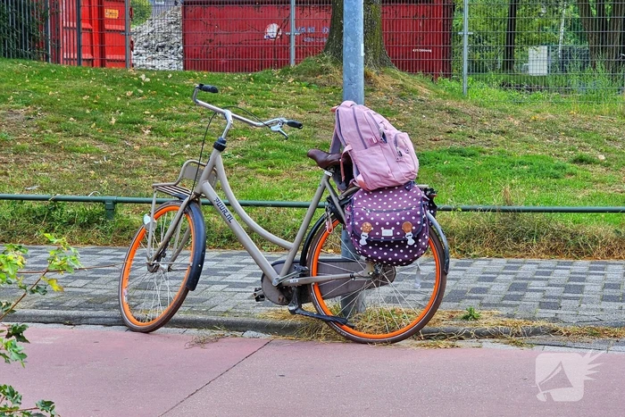 Scooterrijder en fietser in aanrijding op fietspad
