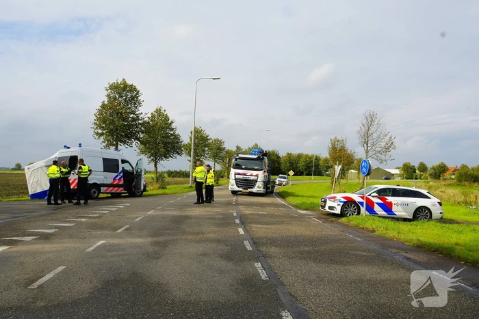 Bestuurder komt om bij auto te water