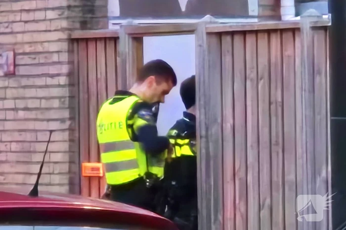 Politie helikopter ingezet voor persoon met mogelijk steekwapen