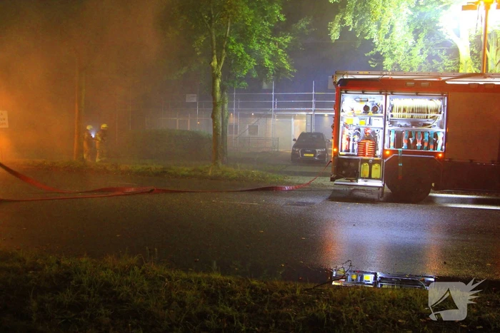 Brandweer zet meerdere eenheden in bij woningbrand