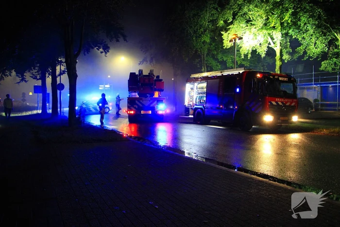 Brandweer zet meerdere eenheden in bij woningbrand