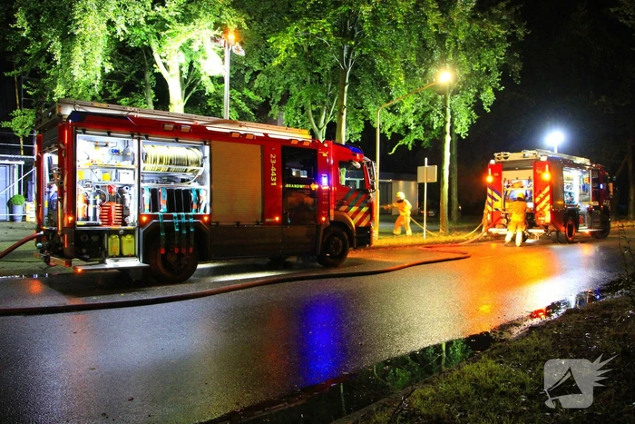 Brandweer zet meerdere eenheden in bij woningbrand