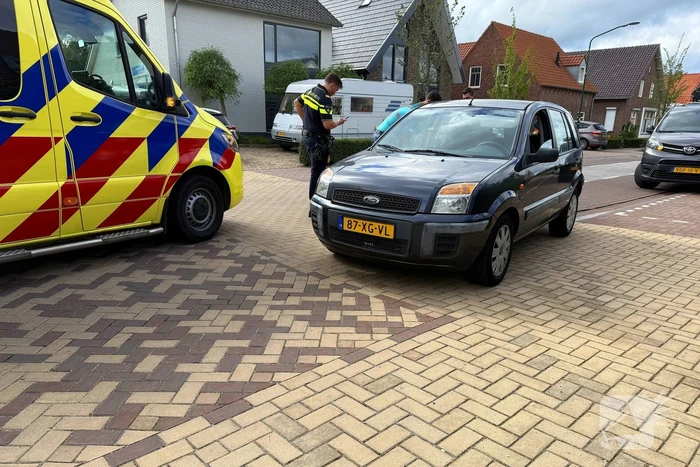 Fietser gewond bij botsing met auto