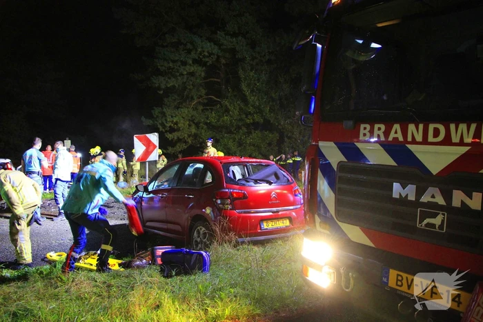 Meerdere gewonden na frontale botsing tussen auto's