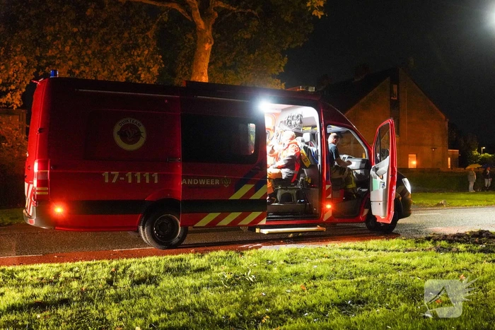 Zoekactie nadat auto in sloot belandt