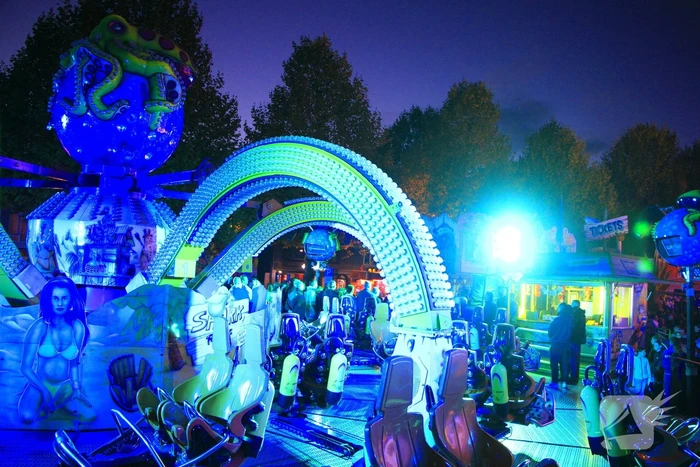 Twee minuten stilte op kermis wegens overlijden Hans van Tol