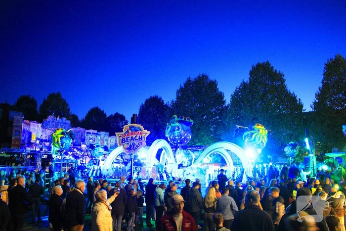 Twee minuten stilte op kermis wegens overlijden Hans van Tol
