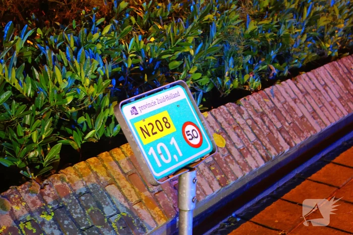 Twee politieauto's beschadigd na achtervolging