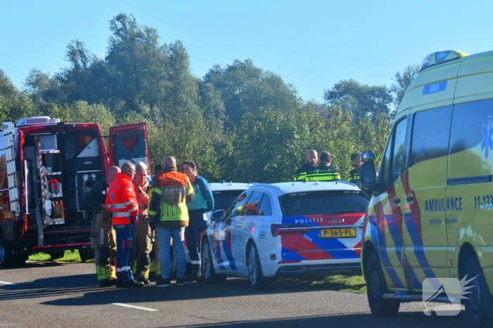 Meerdere hulpdiensten zoeken op land, water en vanuit de lucht