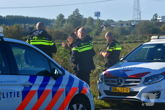 Meerdere hulpdiensten zoeken op land, water en vanuit de lucht