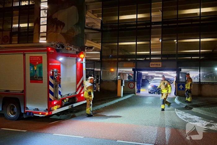 Brand parkeergarage snel onder controle