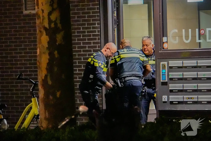 Vrouw gewond bij steekpartij, drie verdachten aangehouden