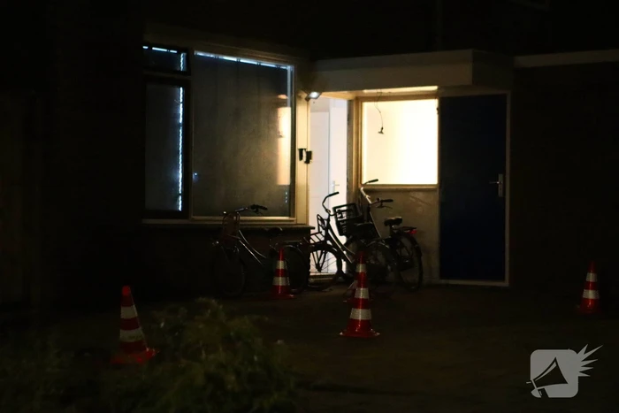 Politie doet onderzoek naar mogelijke explosie bij woning