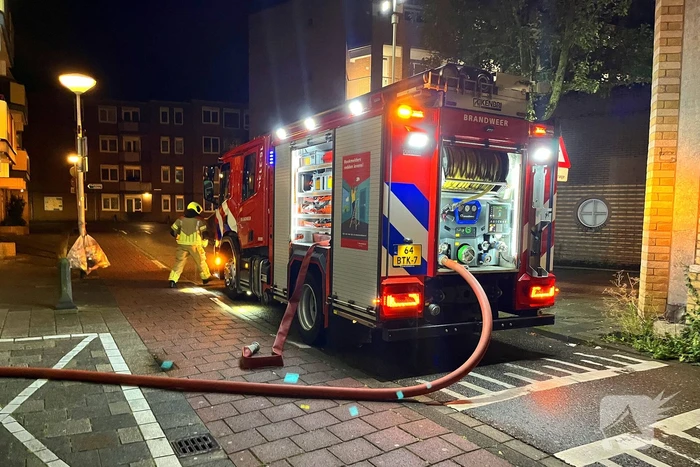 Brandweer ingezet voor brand in kelderbox