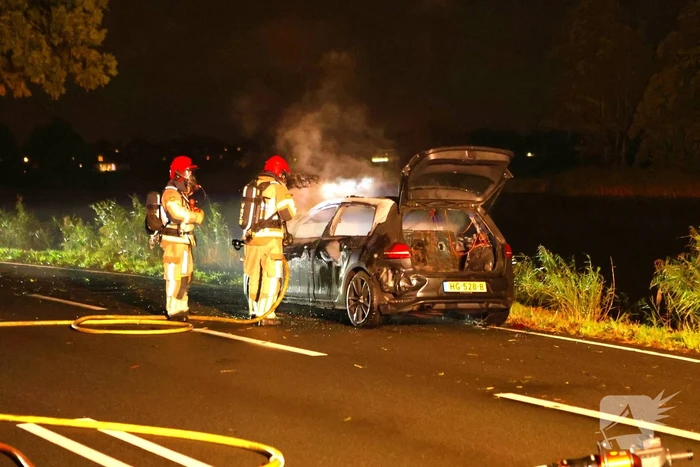 Verdachte geur eindigt in autobrand