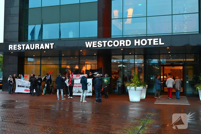 Demonstratie tegen uitbreiding vliegbasis