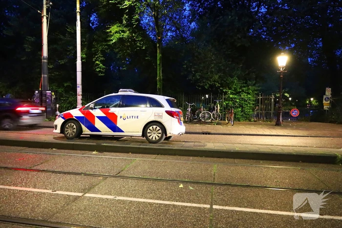 Politie treft kogelhuls aan in park