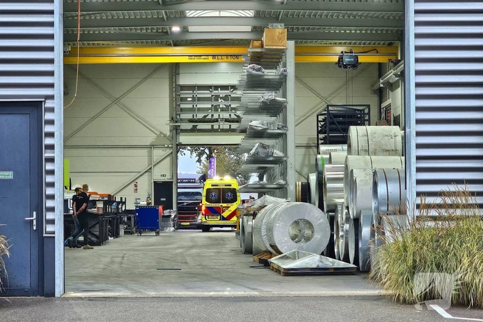 Persoon gewond bij bedrijfsongeval