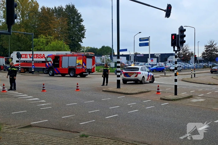 Vrachtwagenchauffeur rijdt vrouw aan