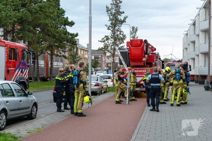 Brandweer blust brand in appartement