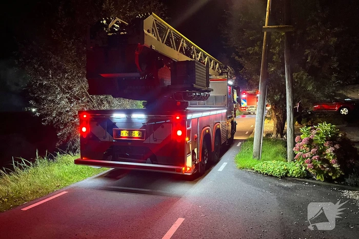 Veel rookontwikkeling bij brand in schuur