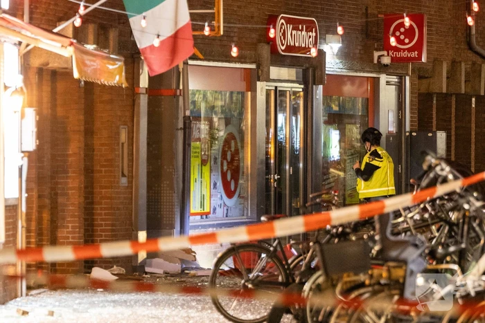 Ravage na plofkraak, daders voortvluchtig
