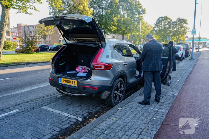 Laagstaande zon zorgt voor veel schade bij kop-staart ongeval